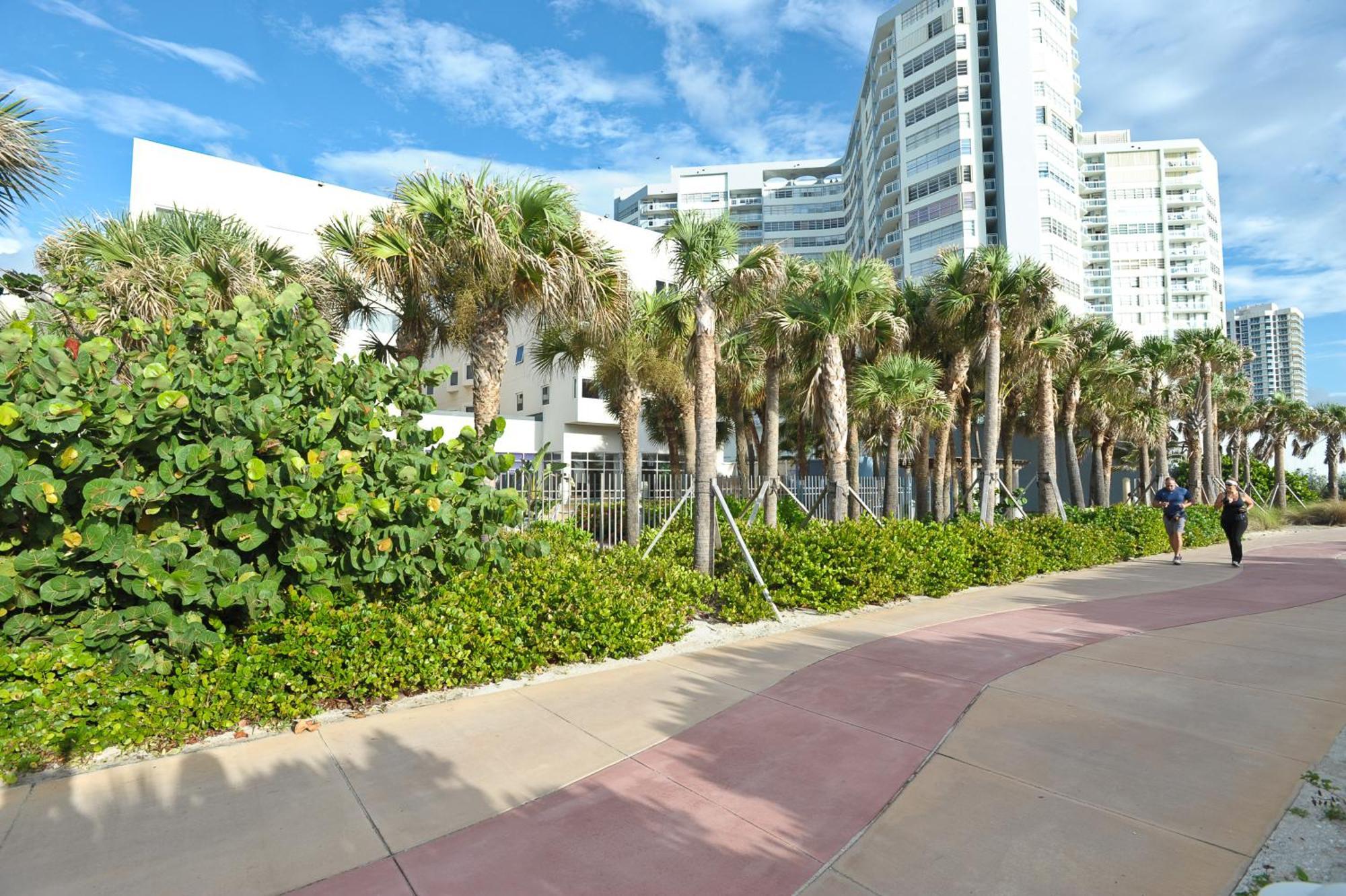 Crystal Beach Suites Miami Oceanfront Hotel Miami Beach Kültér fotó